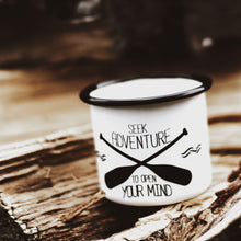 Lade das Bild in den Galerie-Viewer, SEEK ADVENTURE Emaillebecher weiß