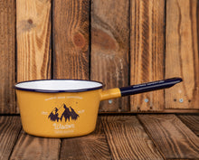 Lade das Bild in den Galerie-Viewer, WISDOM Serie | Emaille Kochtopf mit Griff | Farbe: apricot / ocker | 900ml