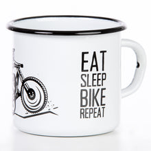 Lade das Bild in den Galerie-Viewer, MOUNTAINBIKE Emaillebecher in weiß - Inhalt 330ml - verschiedene MTB Motive