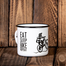 Lade das Bild in den Galerie-Viewer, MOUNTAINBIKE Emaillebecher in weiß - Inhalt 330ml - verschiedene MTB Motive