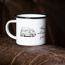 Lade das Bild in den Galerie-Viewer, HOME IS WHERE YOU PARK IT Emaillebecher mit Campingbus mit Hochdach