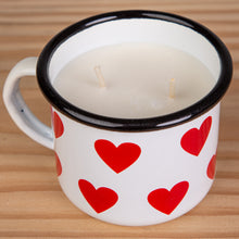 Lade das Bild in den Galerie-Viewer, Sojawachs Kerze im Emaillebecher | Becher 320ml | Modell: Herz