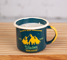 Lade das Bild in den Galerie-Viewer, Sojawachs Kerze im Emaillebecher | Becher 320ml | Modell: Wisdom