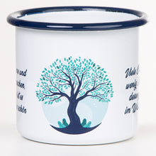 Lade das Bild in den Galerie-Viewer, Viele Bäume und wenig Menschen - Emaillebecher weiß