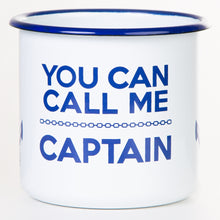 Lade das Bild in den Galerie-Viewer, YOU CAN CALL ME CAPTAIN Emaillebecher in weiß oder blau - Inhalt: 330ml