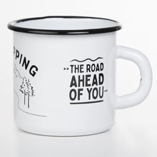 Lade das Bild in den Galerie-Viewer, ROADTRIPPING - THE ROAD AHEAD OF YOU Emaillebecher weiß/beige