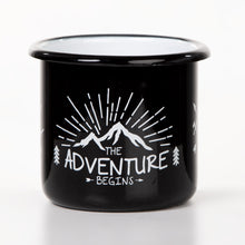Lade das Bild in den Galerie-Viewer, THE ADVENTURE BEGINS Emaillebecher - verschiedene Farben