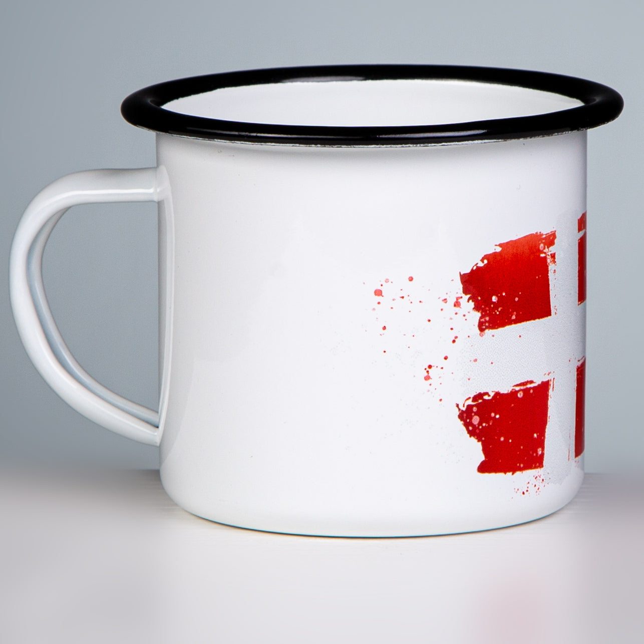 DÄNEMARK Emaillebecher mit Flaggen Motiv – MUGSY